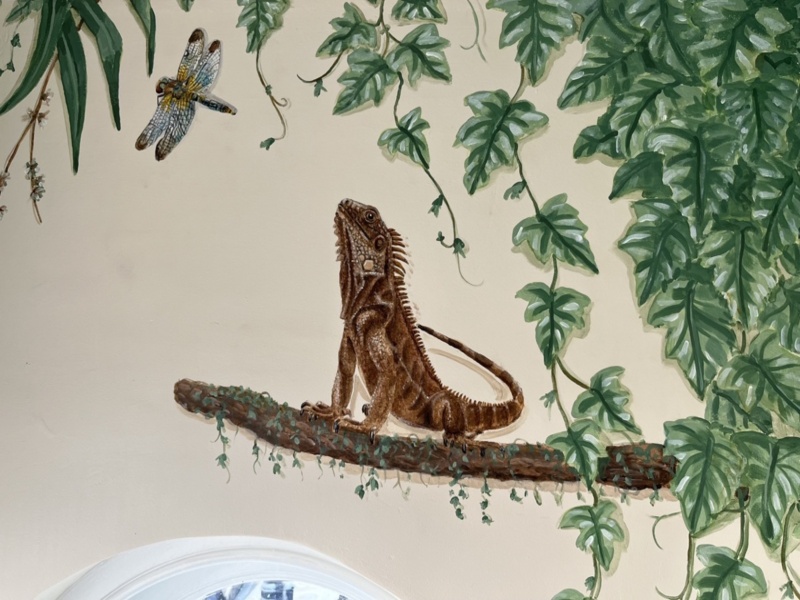 The Iguana mural in London